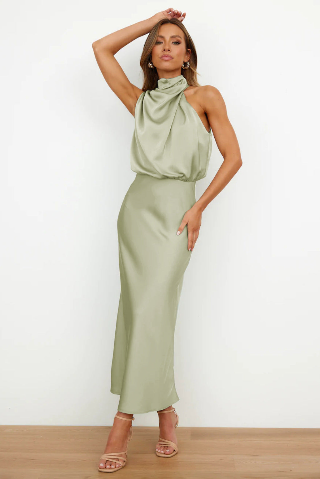 CAI - VESTIDO MAXI DE SATÍN CON CUELLO HALTER