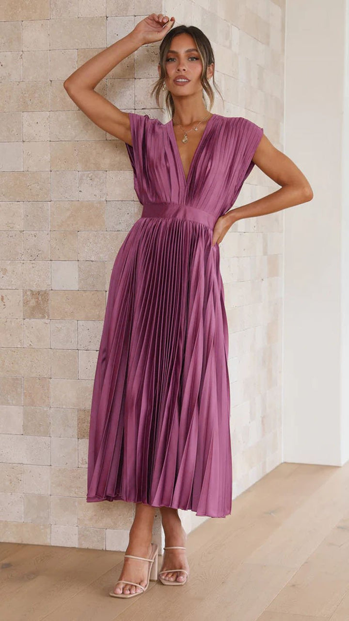 MADISYN - VESTIDO CON FALDA PLISADA Y ESCOTE EN V FLUIDO