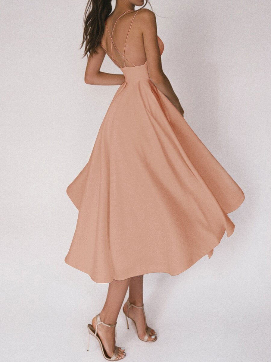 CAMRYN - VESTIDO CHARME CON ESCOTE EN V Y TIRANTES