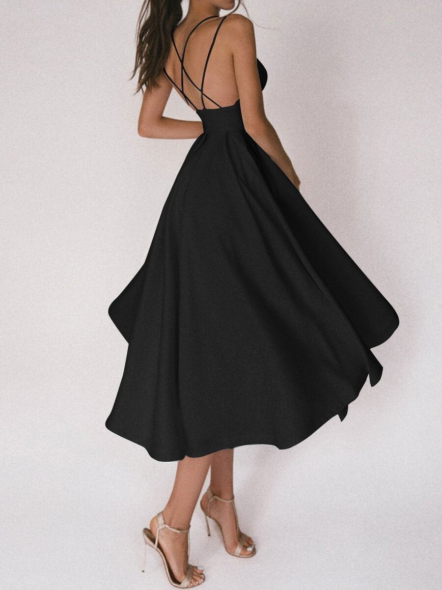 CAMRYN - VESTIDO CHARME CON ESCOTE EN V Y TIRANTES
