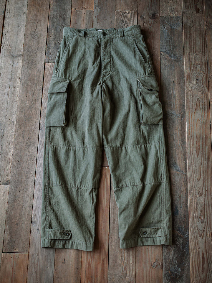 LEVI - PANTALONES DE SARGA ESPIGA ESTILO MILITAR