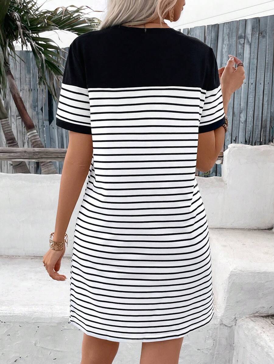 ERLINE - VESTIDO TIPO TEE CON ACENTO DE CORAZÓN