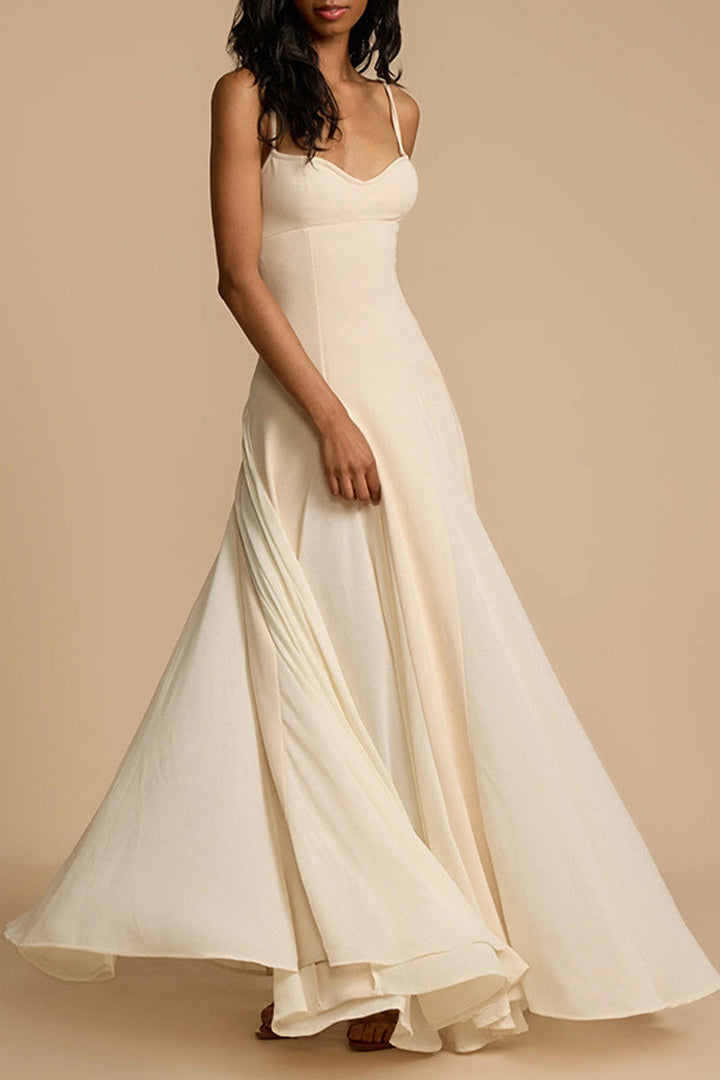 JAMMY - VESTIDO LISO CHIC CON ESCOTE EN V Y TIRANTES