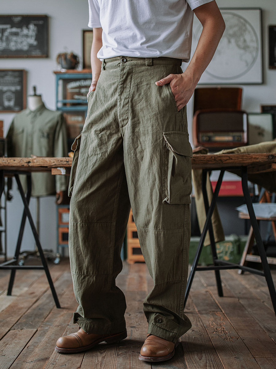 LEVI - PANTALONES DE SARGA ESPIGA ESTILO MILITAR