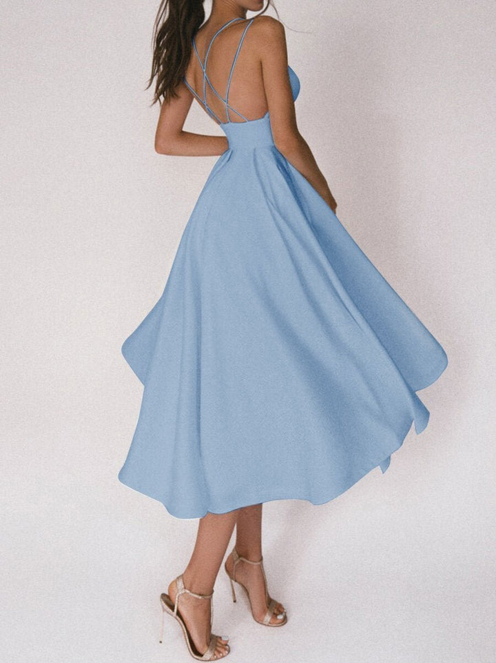 CAMRYN - VESTIDO CHARME CON ESCOTE EN V Y TIRANTES