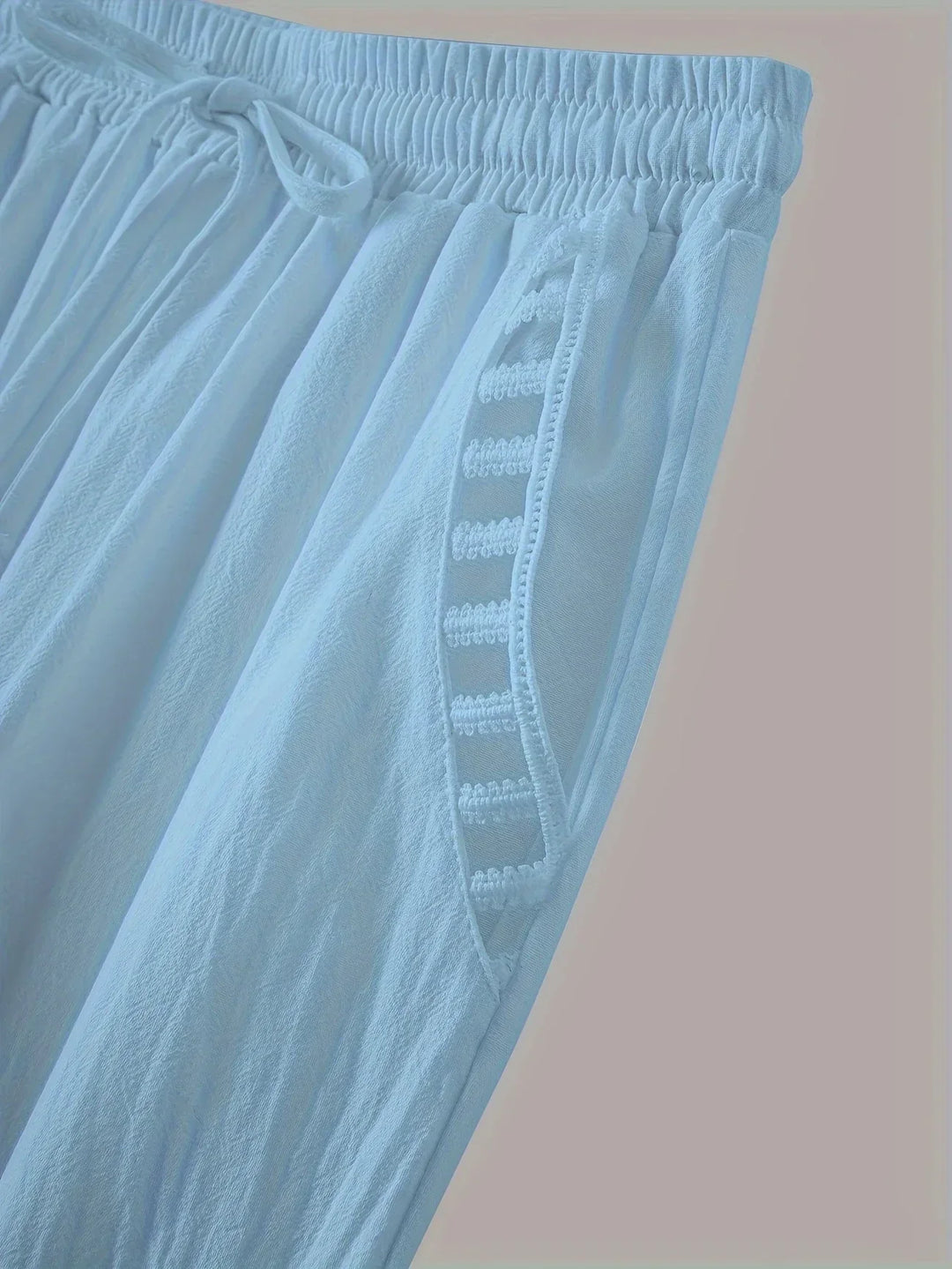 TRIXIE - PANTALONES CORTOS DE LÍNEA MODERNA