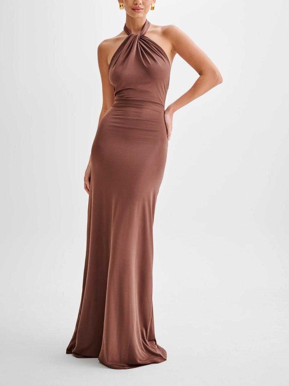 ÚNICO - VESTIDO MAXI ELEGANTE CON ESCOTE HALTER