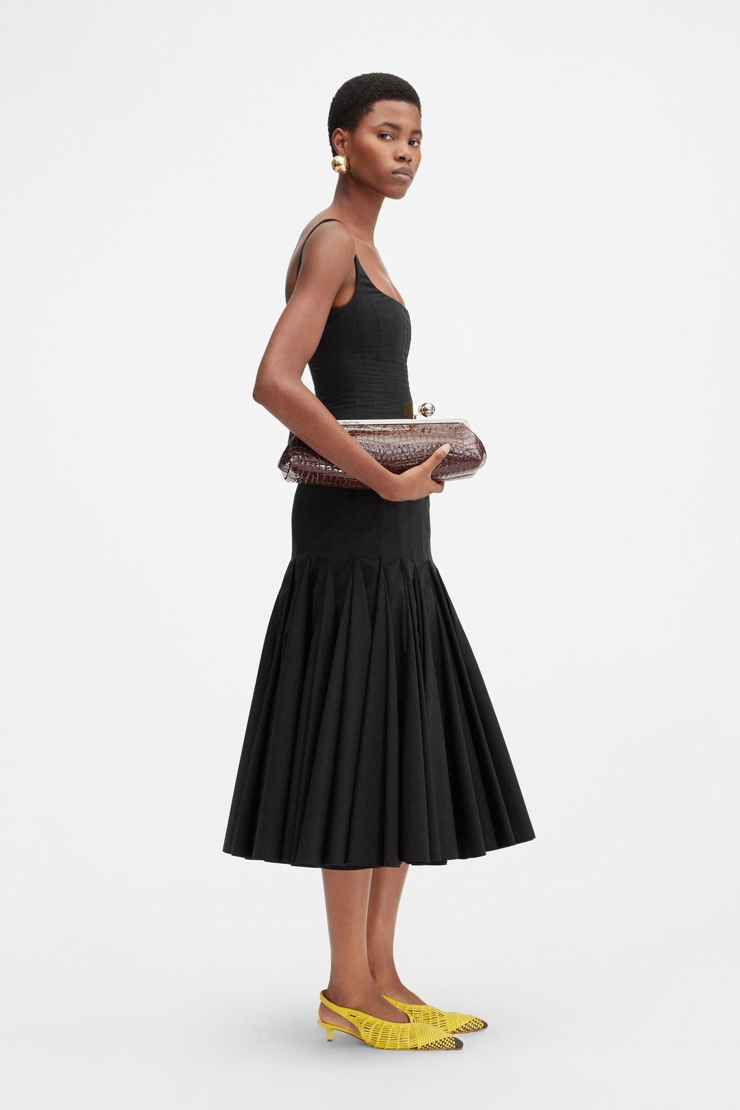 AMIRA - VESTIDO MIDI QUE DEFINE LA FIGURA