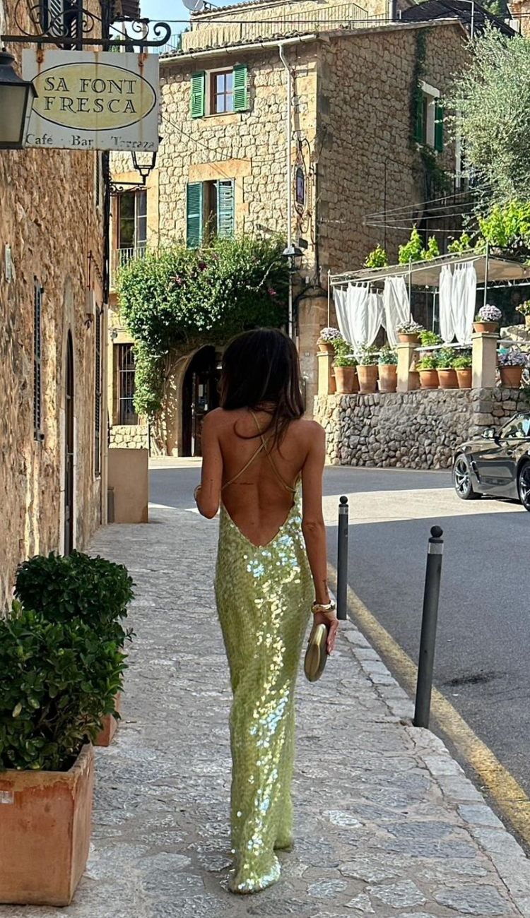 Ayla - Vestido de Fiesta Sin Espalda con Cuello Cuadrado y Lentejuelas
