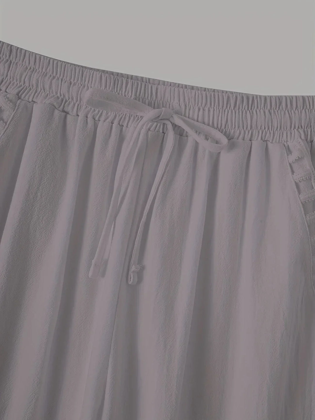 TRIXIE - PANTALONES CORTOS DE LÍNEA MODERNA