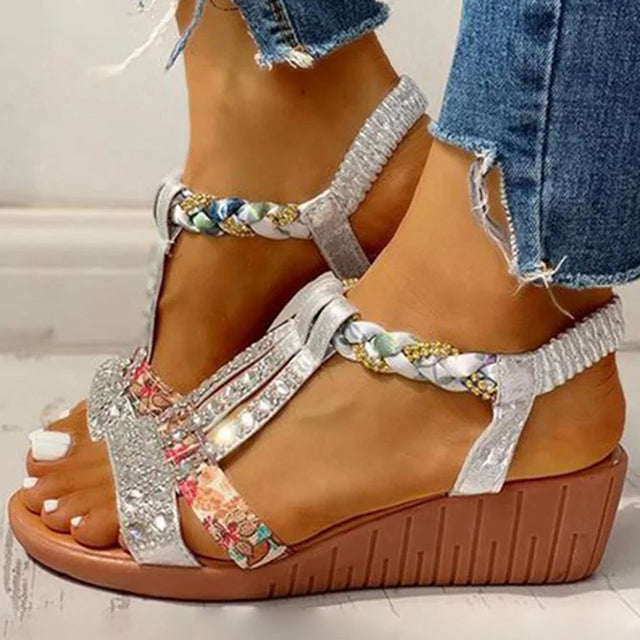 LINDY - SANDALIAS ELEGANTES DE CUÑA CON DETALLES DE CRISTALES