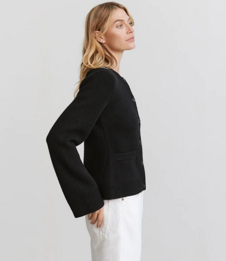 BELLAMY - CARDIGAN DE MANGA CAMPANA LISA