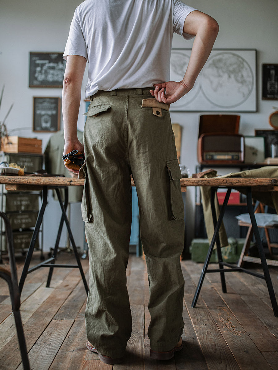 LEVI - PANTALONES DE SARGA ESPIGA ESTILO MILITAR