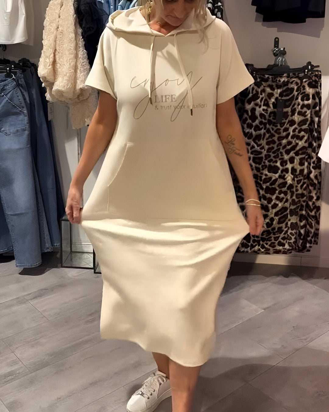 CECILLE - VESTIDO RELAJADO CON CAPUCHA PARA DESCANSAR