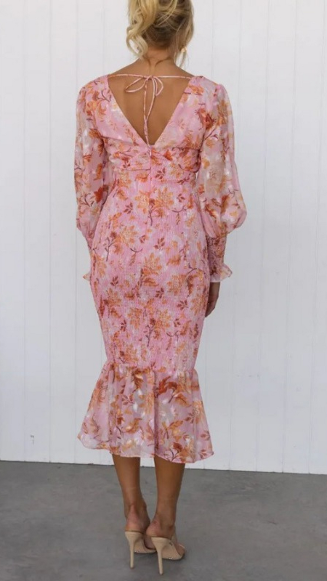 TARIE - VESTIDO CON ESCOTE EN V