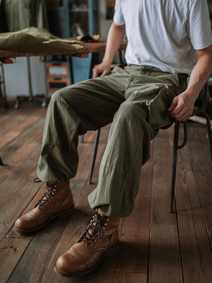 LEVI - PANTALONES DE SARGA ESPIGA ESTILO MILITAR