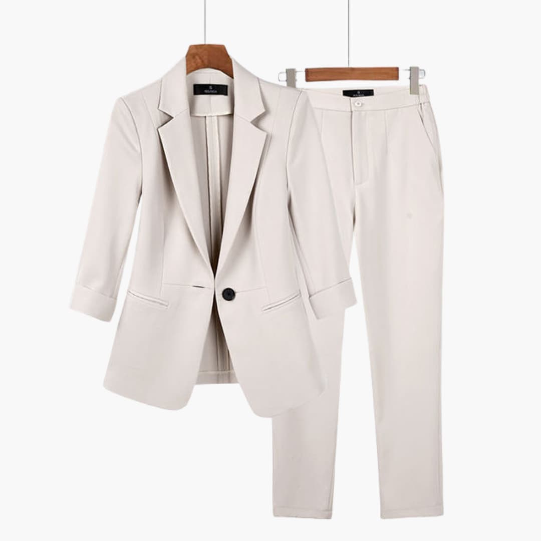 KARYLLE - CONJUNTO CORPORATIVO SOFISTICADO