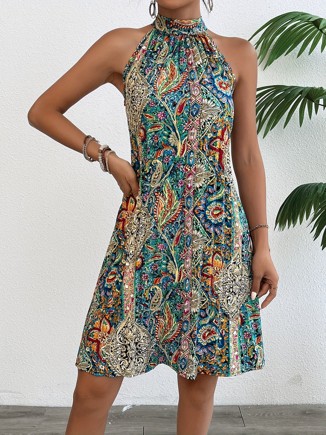 LEILANI - VESTIDO GLAMOROSO CON CUELLO HALTER
