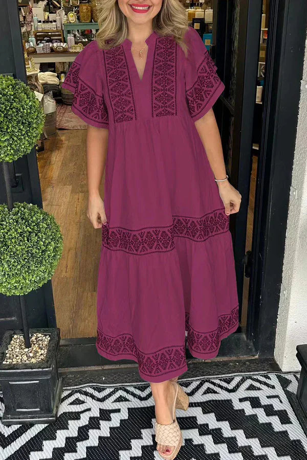 ESTELLA - VESTIDO EN LÍNEA A CON ESCOTE EN V Y PATCHWORK GEOMÉTRICO