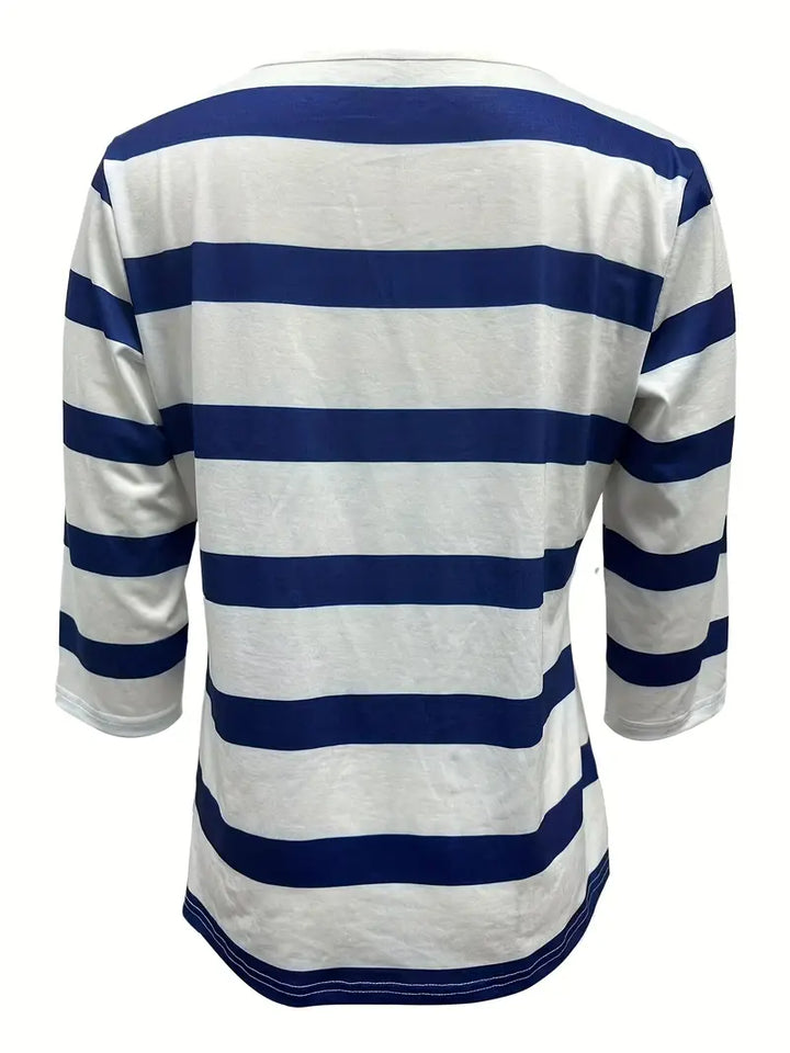 EIRAH - BLUSA ESENCIAL CON ESCOTE EN V Y ESTAMPADO DE RAYAS