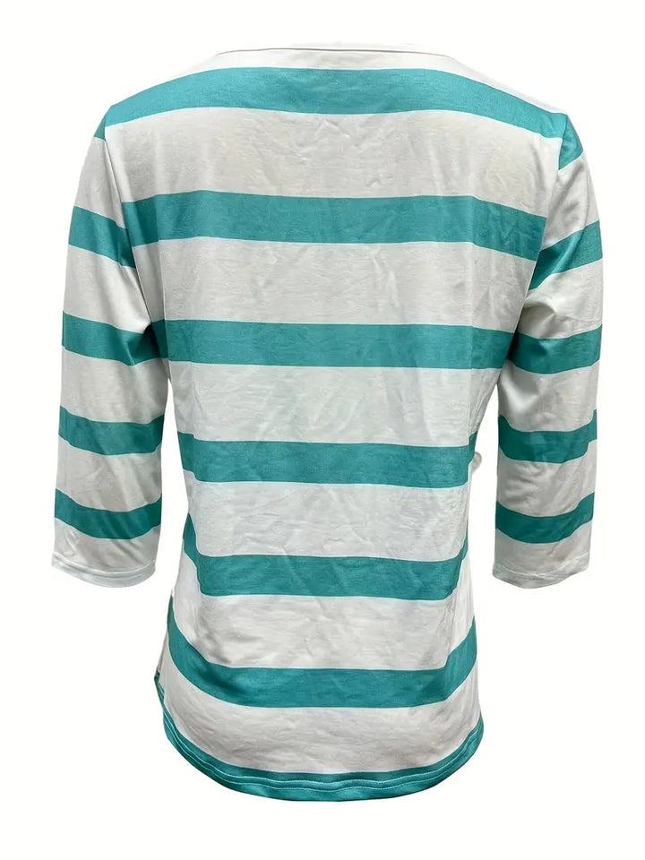 EIRAH - BLUSA ESENCIAL CON ESCOTE EN V Y ESTAMPADO DE RAYAS