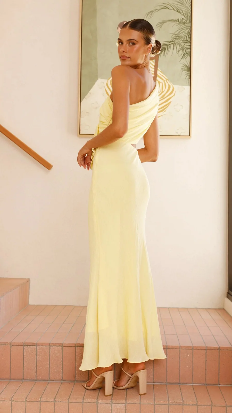 KYLIE - VESTIDO DE COCTEL ASIMÉTRICO