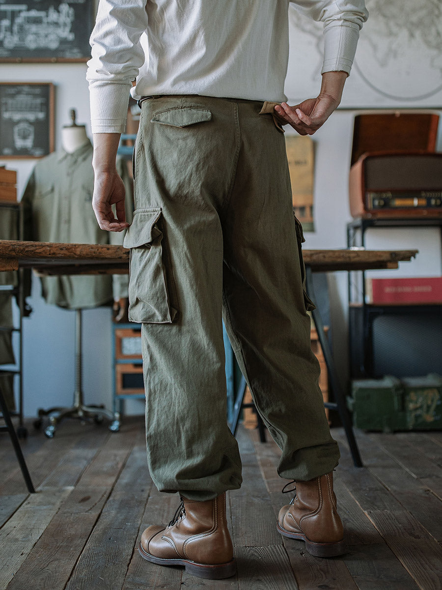 LEVI - PANTALONES DE SARGA ESPIGA ESTILO MILITAR