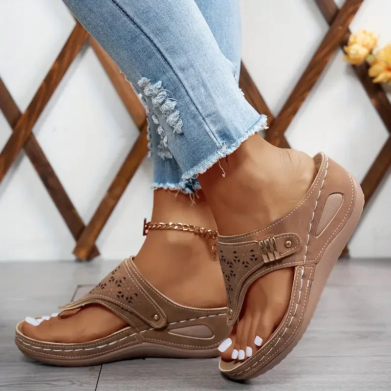 KATIARA - SANDALIAS CUÑA ELEGANTES Y CÓMODAS