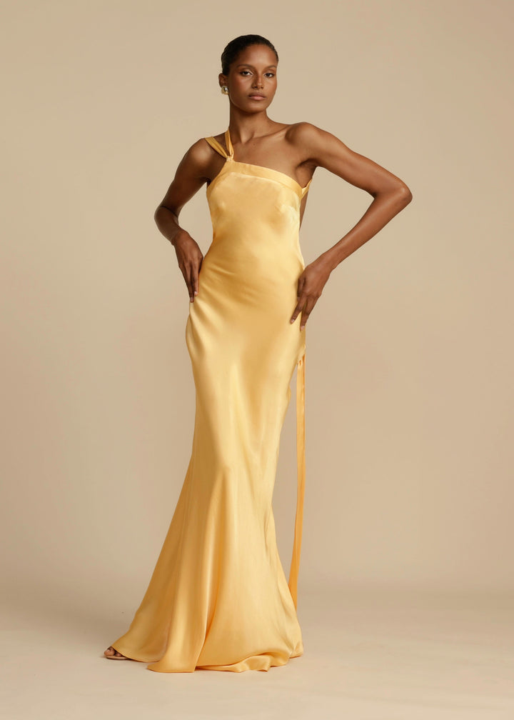 AVEEKO - VESTIDO CURVO ELEGANTE DE SATÉN
