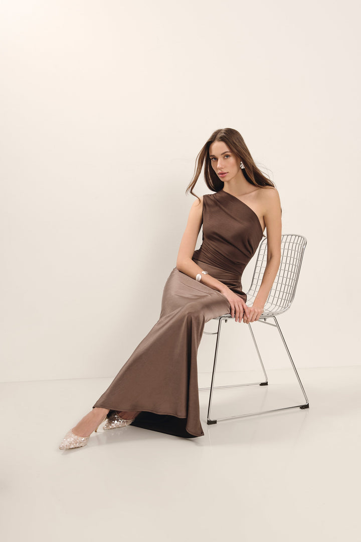 FIANG - VESTIDO DE NOCHE CON ESCOTE ANGULADO