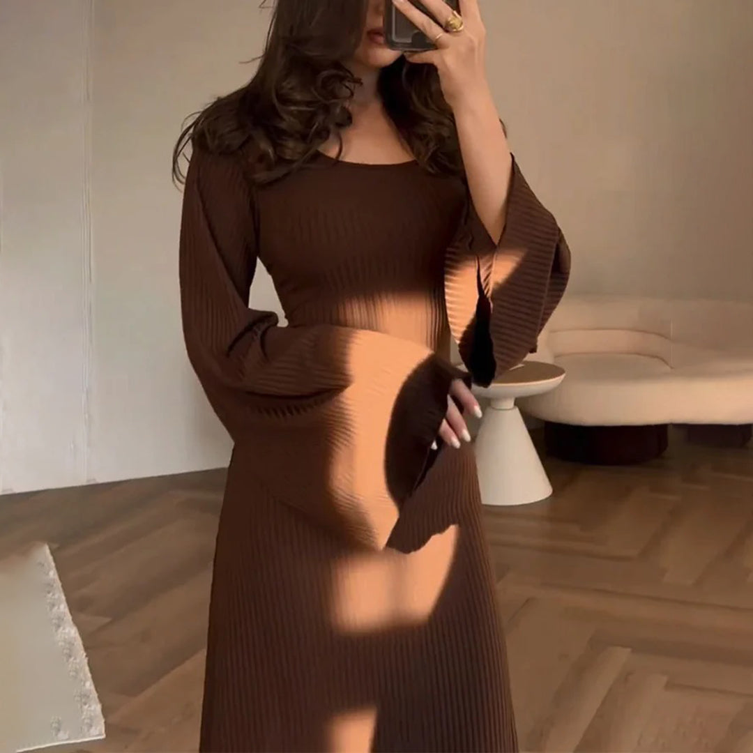 LYSA - VESTIDO SUÉTER A LA MODA