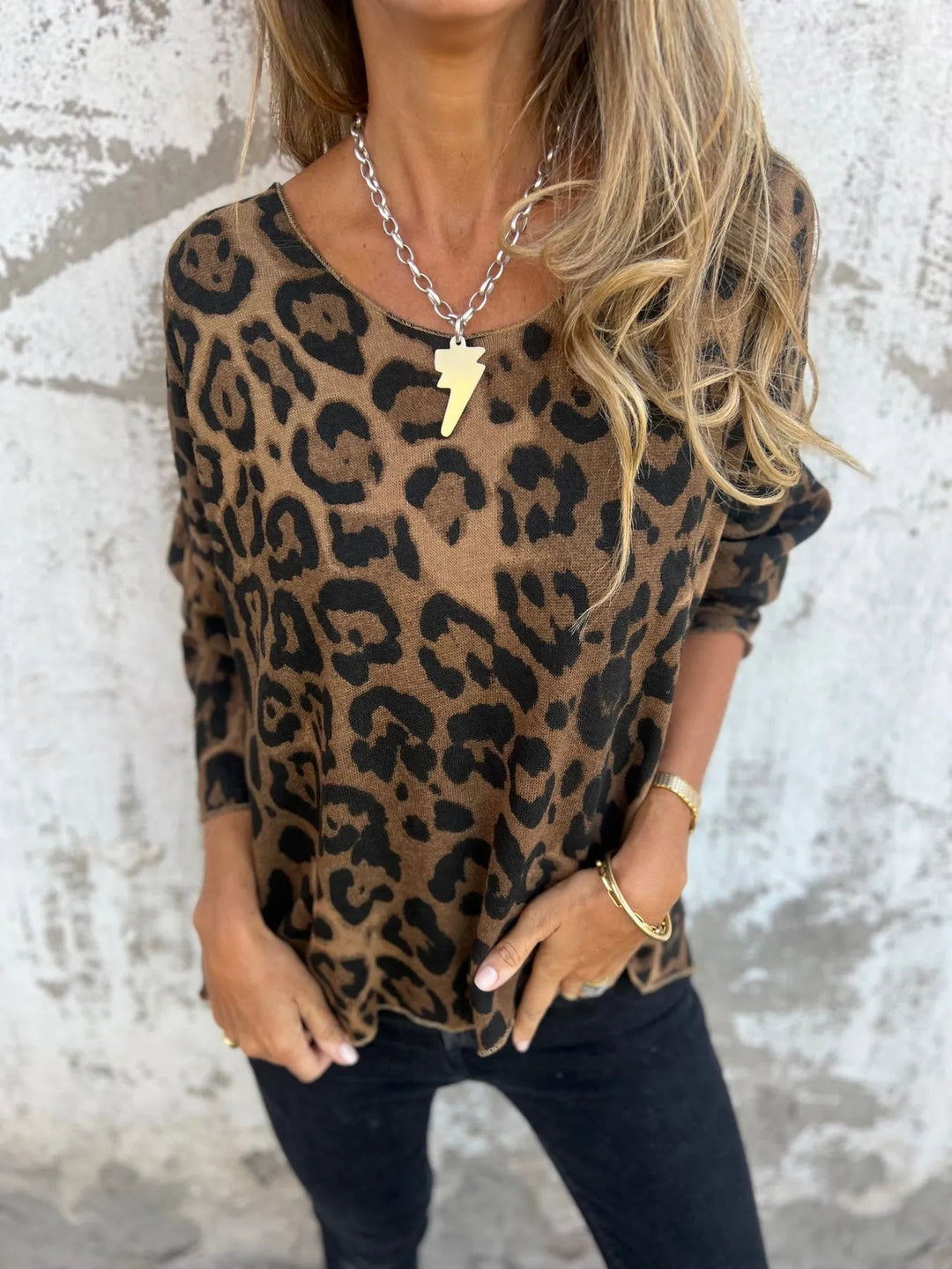 SERA - BLUSA CASUAL CON ESTAMPADO DE LEOPARDO