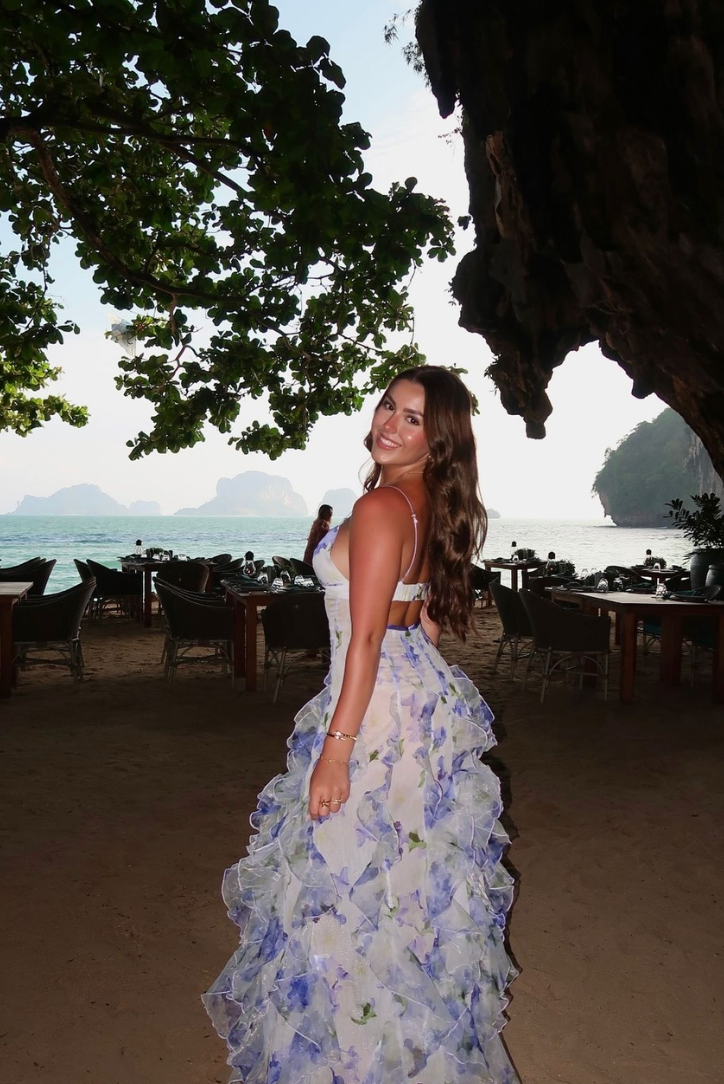 Gloria - Vestido Maxi de Playa con Corte Floral y Abertura