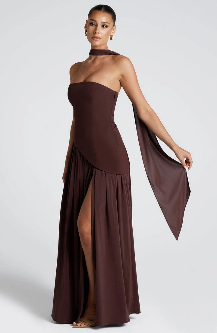 VESTIDO ELEGANCIA AL ATARDECER HORA DORADA
