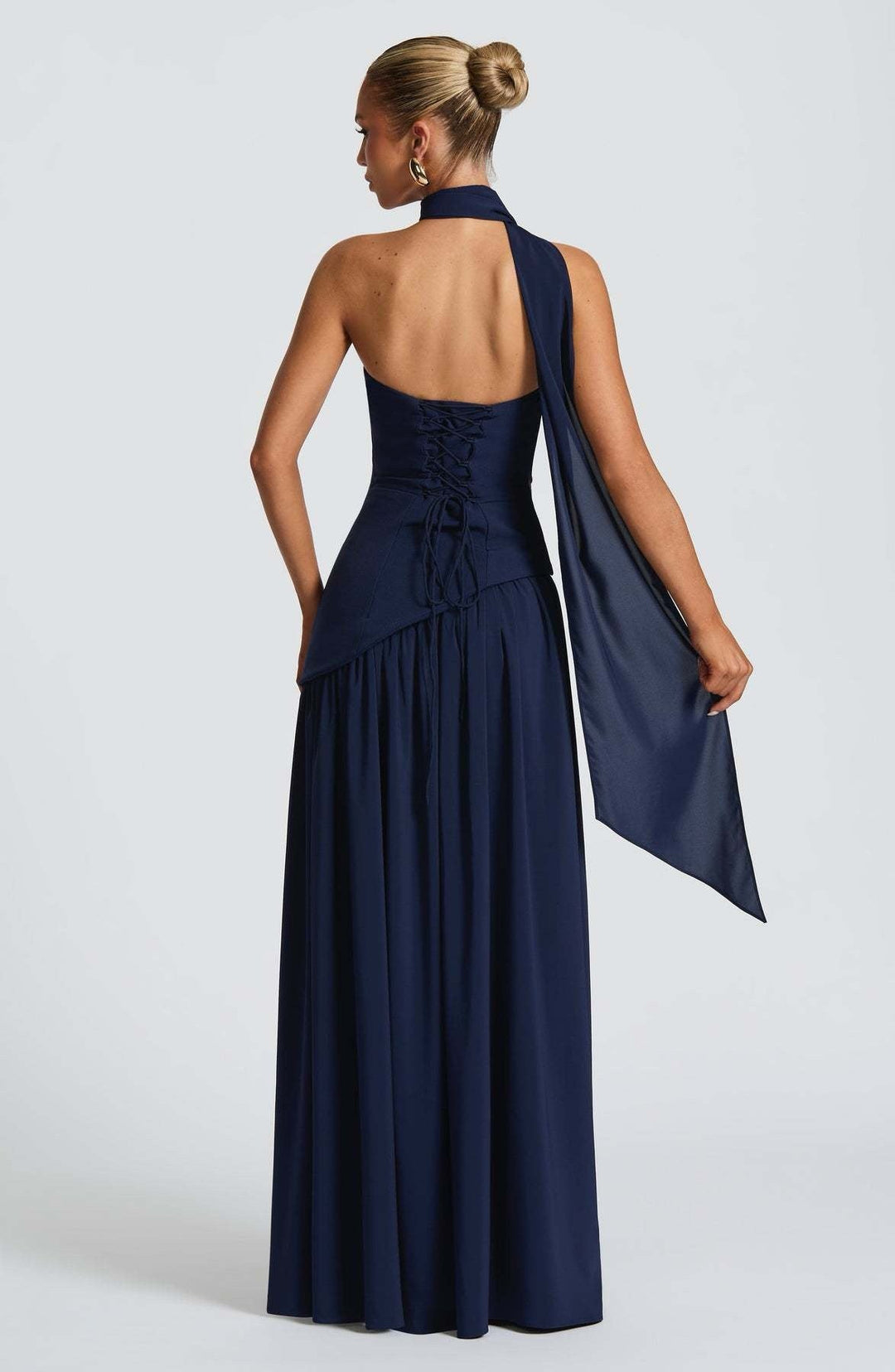 VESTIDO ELEGANCIA AL ATARDECER HORA DORADA