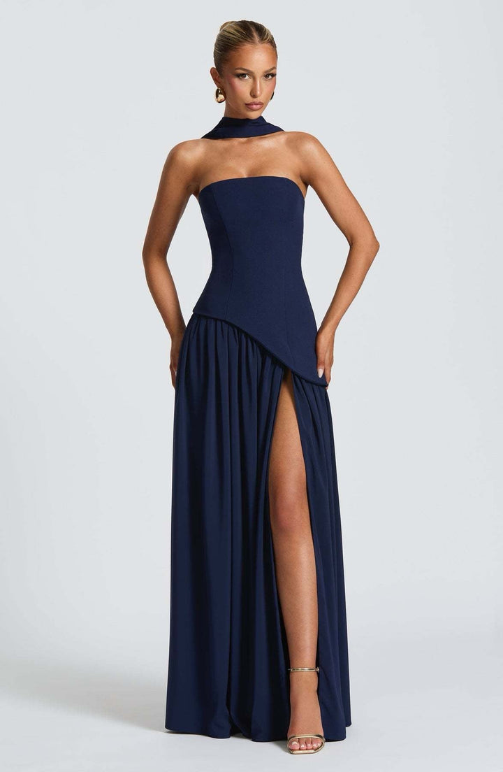 VESTIDO ELEGANCIA AL ATARDECER HORA DORADA