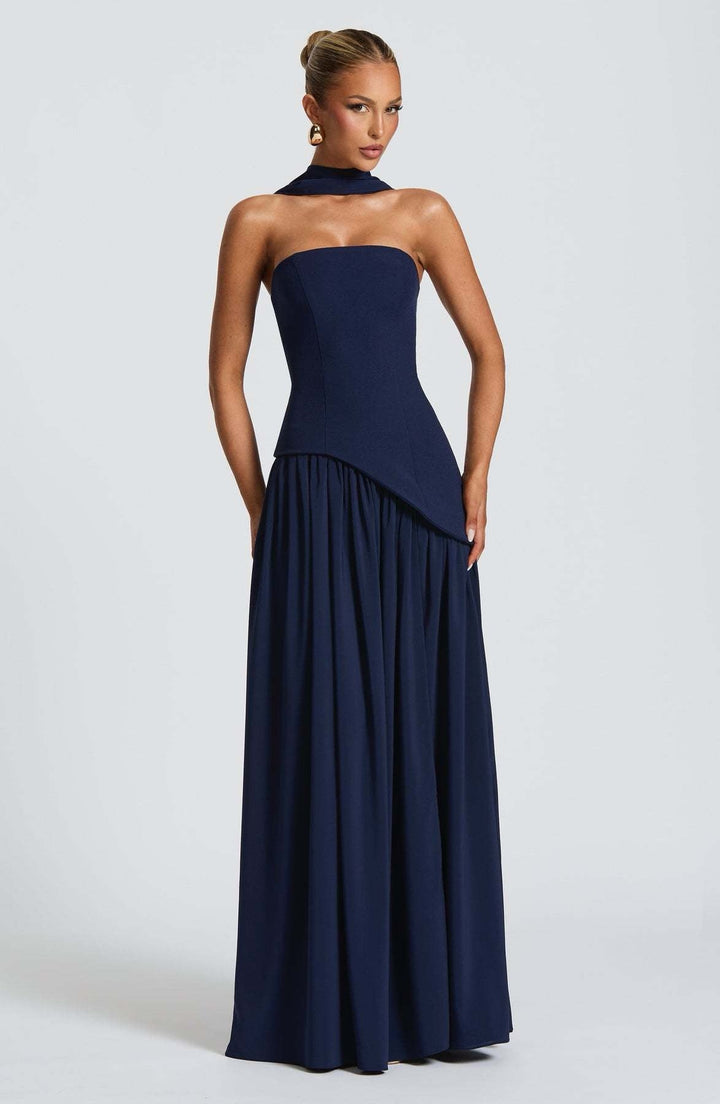VESTIDO ELEGANCIA AL ATARDECER HORA DORADA