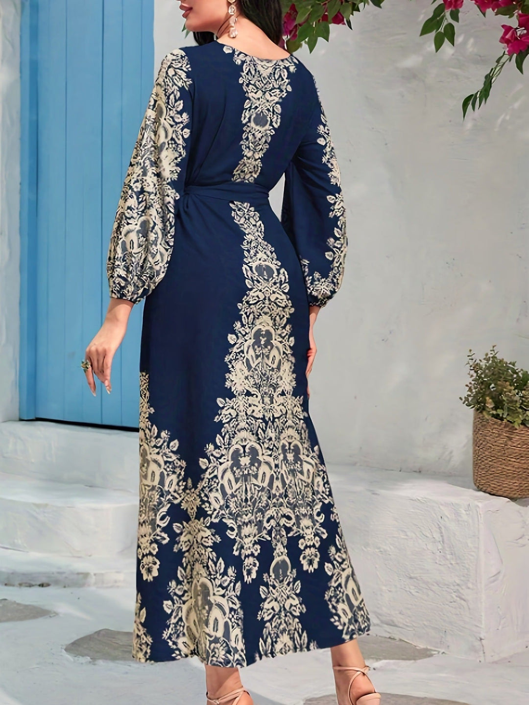 TATIANA - VESTIDO MAXI FLORAL AZUL MARINO CON ESCOTE EN V