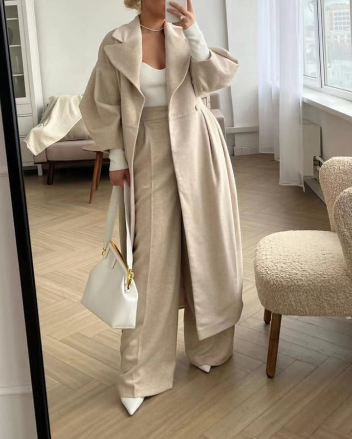 CLARRISE – UN IMPRESCINDIBLE DE INVIERNO ELEGANTE Y VERSÁTIL