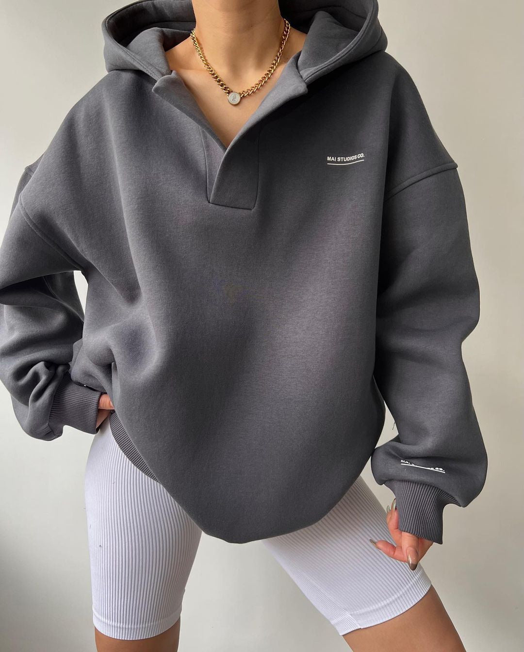CYNTHIA - SUDADERAS OVERSIZE CÁLIDAS CON CAPUCHA
