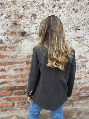 EVITA - BLAZER EJECUTIVO DE LAS CALLES DE LA CIUDAD