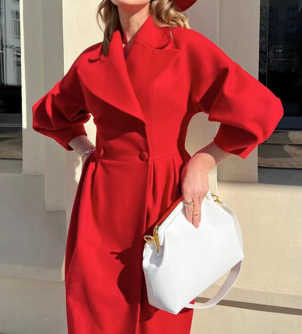 CLARRISE – UN IMPRESCINDIBLE DE INVIERNO ELEGANTE Y VERSÁTIL