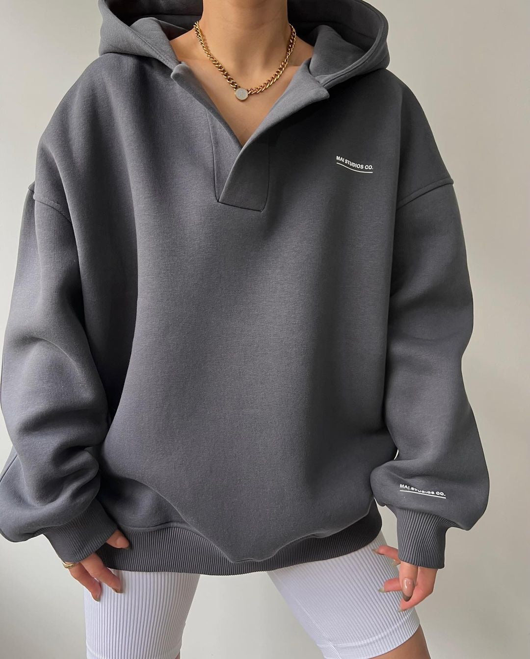 CYNTHIA - SUDADERAS OVERSIZE CÁLIDAS CON CAPUCHA