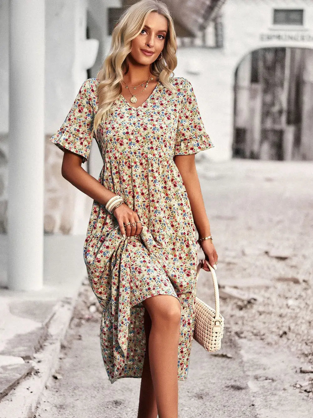 PAULA - VESTIDO FLORAL ELEGANTE CON ESCOTE EN V