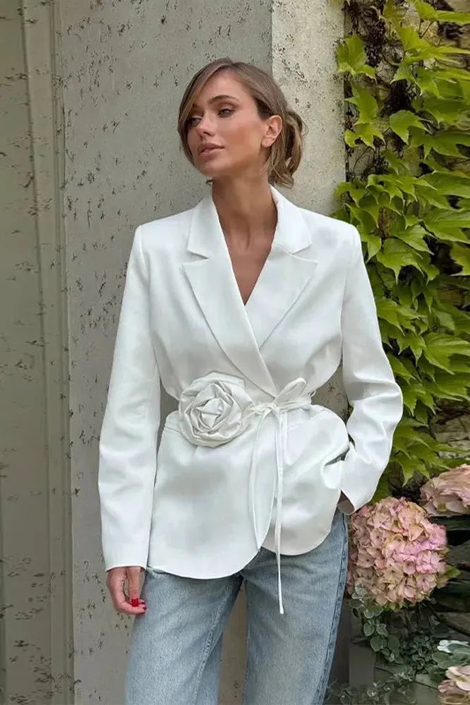 ROSALINDA - BLAZER ENVUELTO CON CINTURÓN DE LAZO FLORECIDO