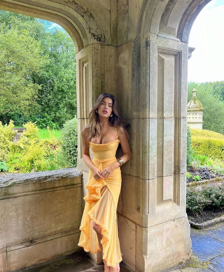Fauna - Vestido de Fiesta con Volantes Fruncidos y Cola de Golondrina