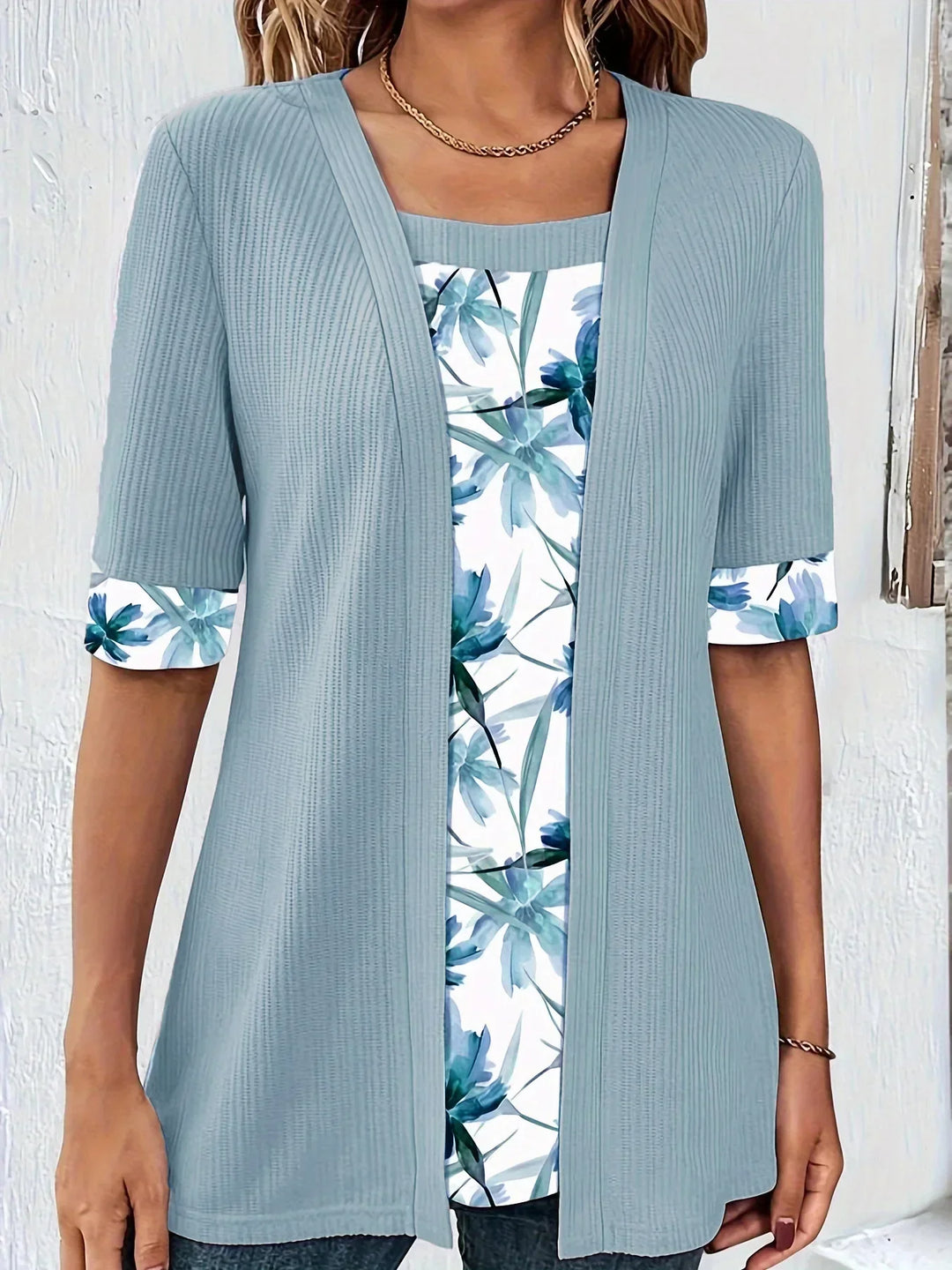 ESTHER – BLUSA RELAJADA FLORAL DE DOBLE CAPA