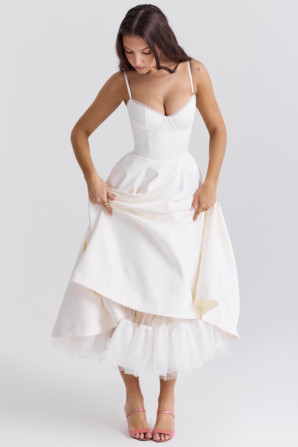 Cordelia | Vestido con Detalles Delicados de Tul