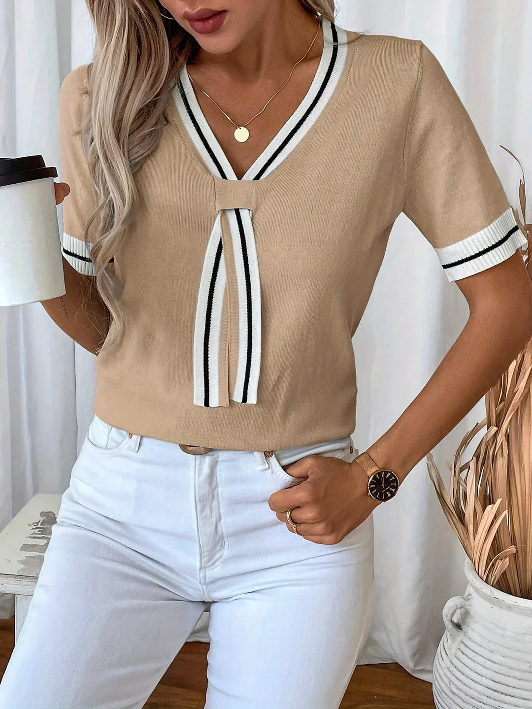 CLAUDE - TOP DE ELEGANCIA ACOGEDORA CON ESCOTE EN V