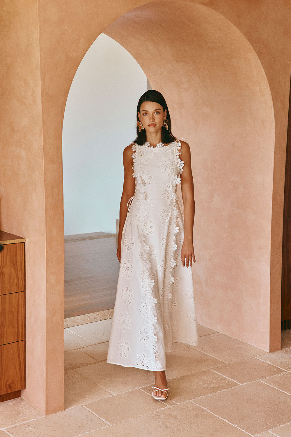 FIORELLA - VESTIDO MAXI LIANA CON BORDADO ELEGANTE